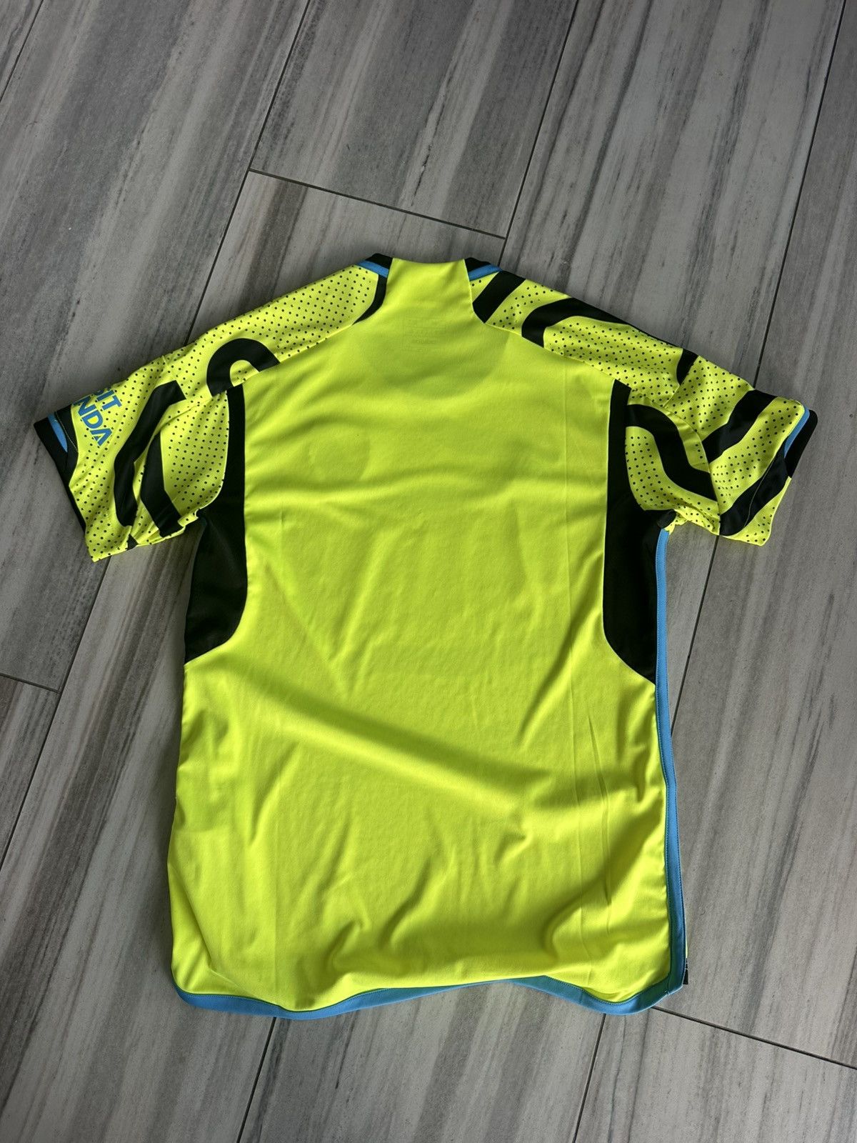 Adidas Mens Arsenal 23/24 away kit Size US M / EU 48-50 / 2 - 3 Thumbnail