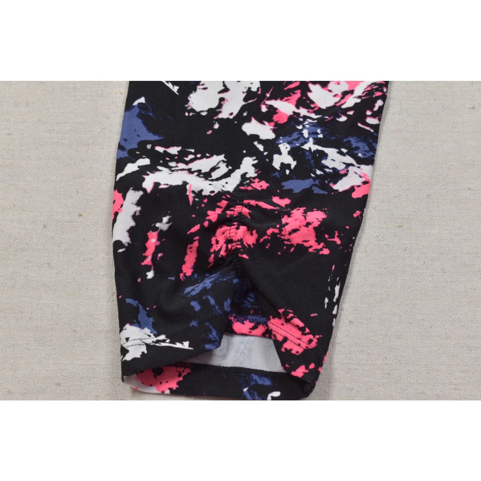 Calvin Klein Calvin Klein Performance Women's M Black Pink Abstract Print Cropped Stretch Legging Size 32" / US 10 / IT 46 - 5 Thumbnail