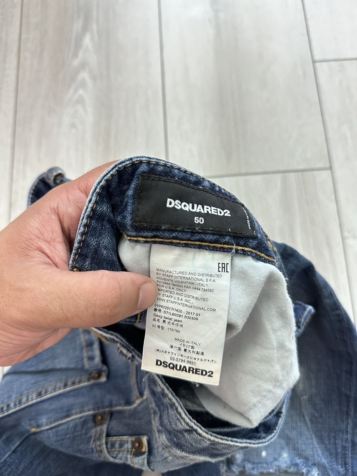 Dsquared2 Dsquared2 Sexy Twist Distressed Denim Jeans Pants (A031) Size US 34 / EU 50 - 10 Thumbnail