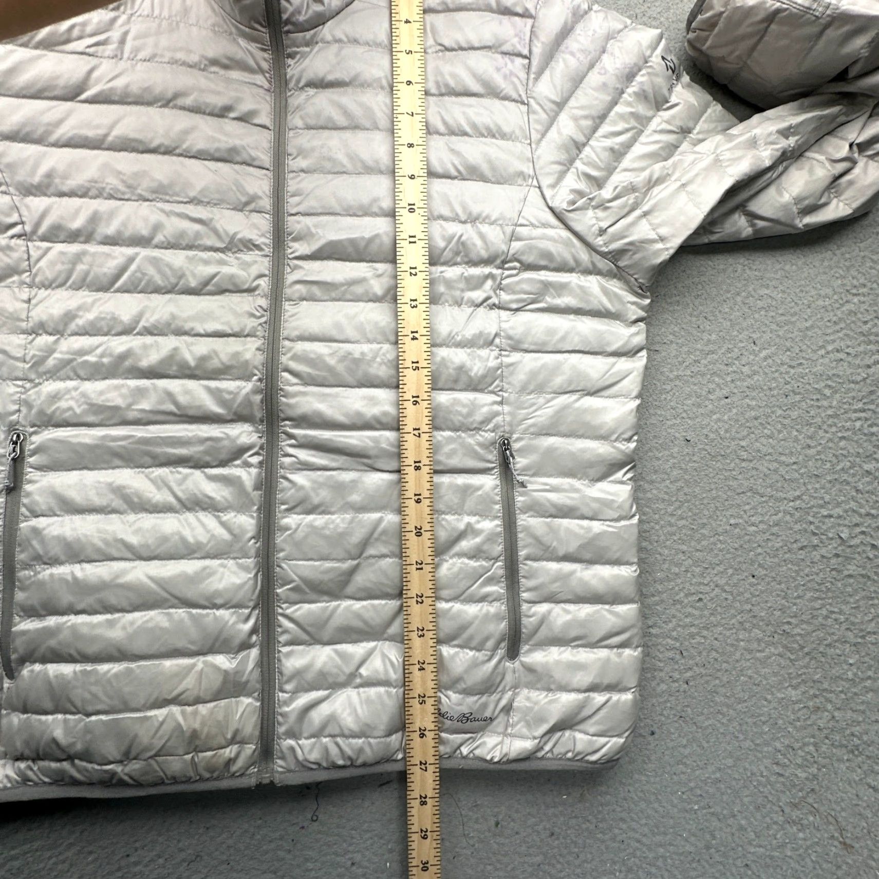 Eddie Bauer VINTAGE Eddie Bauer EB 700 Goose Down Travex Puffer Jacket Women 2XL Gray Stains Quilted Full Zip Womens Size XXL / US 16-18 / IT 52-54 - 4 Thumbnail
