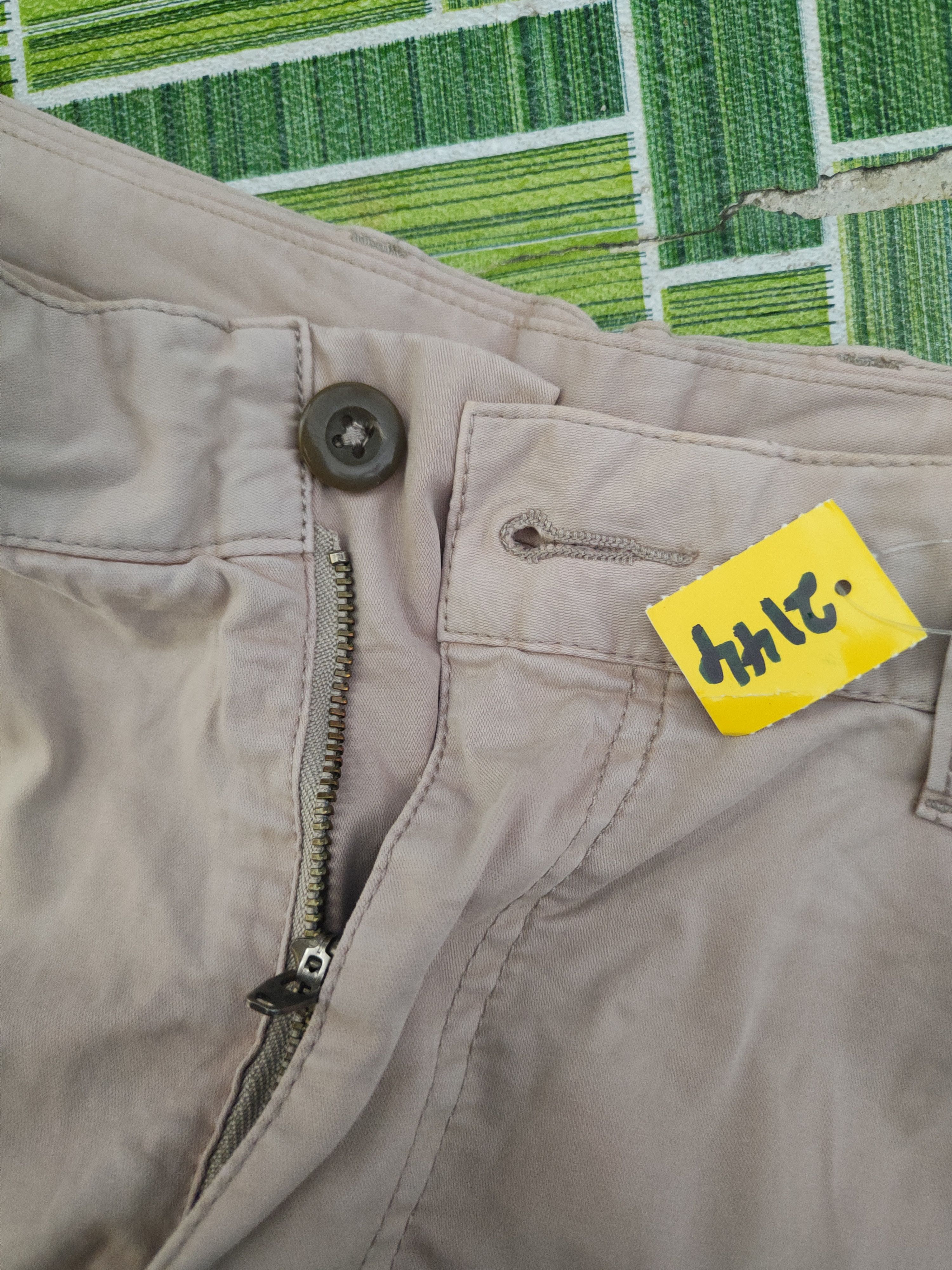 Japanese Brand DL Uniqlo Light Peach Multipocket Cargo Pants #2144 Size 33" - 15 Thumbnail