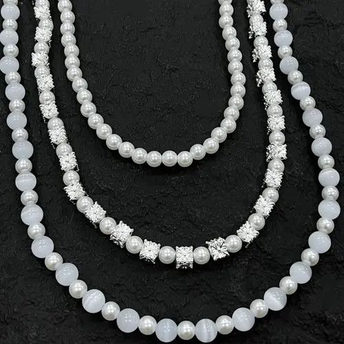 Jewelry White Beaded Wallet Chain Accessory for Jeans, Layered Style Size ONE SIZE - 4 Thumbnail