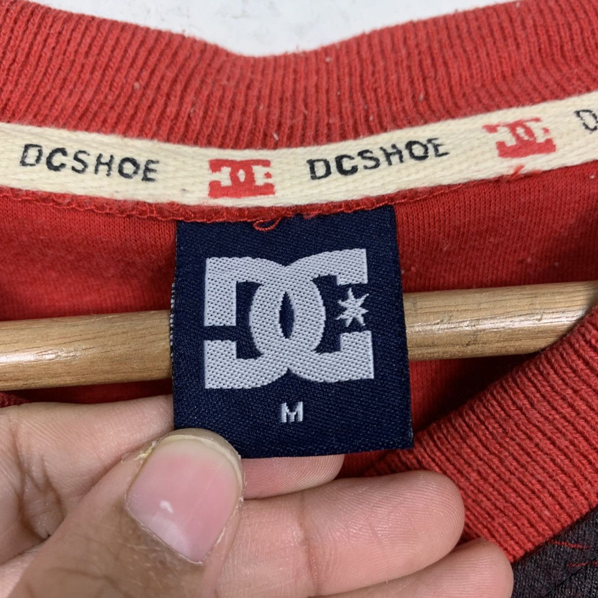 DC DC Shoe Big Logo V-neck Tee Size US M / EU 48-50 / 2 - 13 Thumbnail