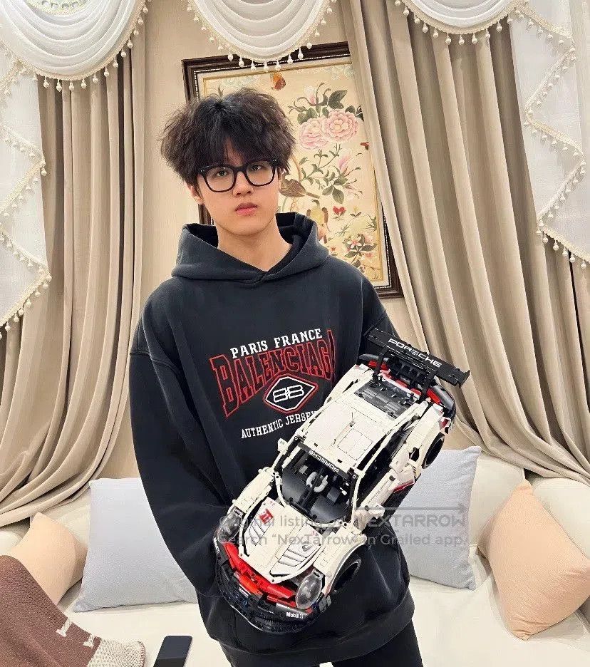 Balenciaga Balenciaga Batman Black Hoodie Sweatshirt. Size US S / EU 44-46 / 1 - 4 Thumbnail