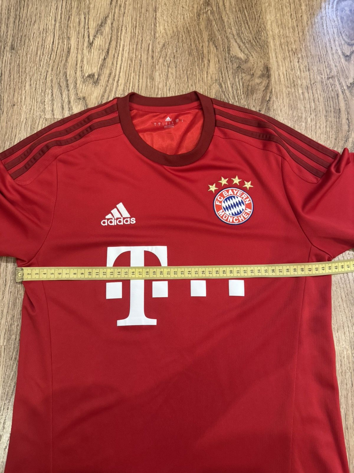 Adidas BAYERN MÜNICH 2015 2016 HOME FOOTBALL SHIRT ADIDAS sz S MEN Size US S / EU 44-46 / 1 - 3 Thumbnail