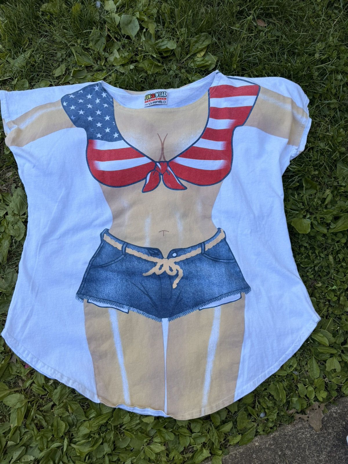 Vintage VTG FUN2WEAR Bikini tee Size Large Size US L / EU 52-54 / 3 - 1 Thumbnail
