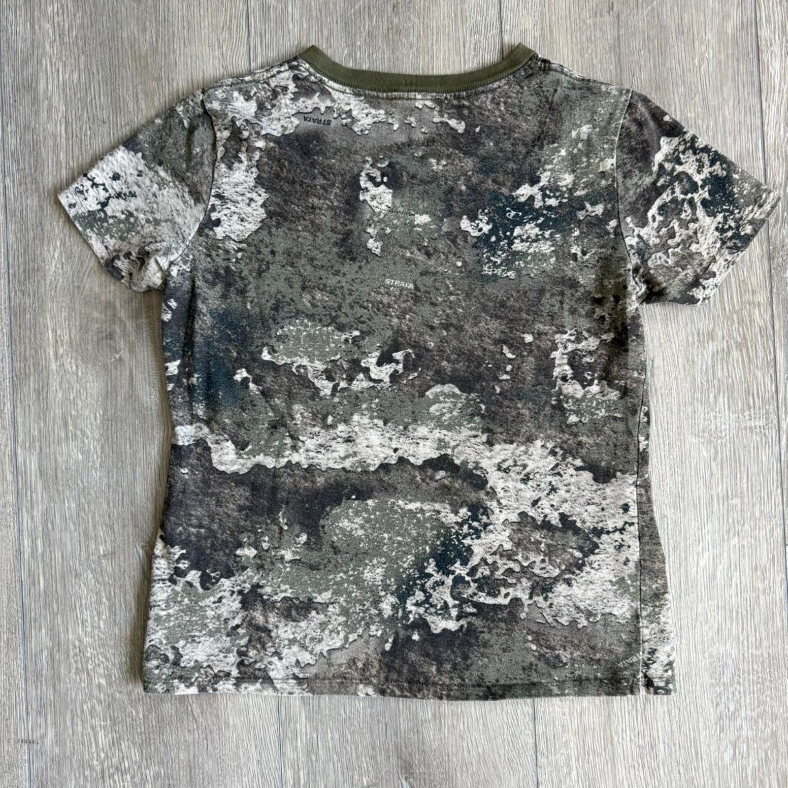 Other Vintage y2k womens camo top v-neck t-shirt Size M / US 6-8 / IT 42-44 - 6 Thumbnail