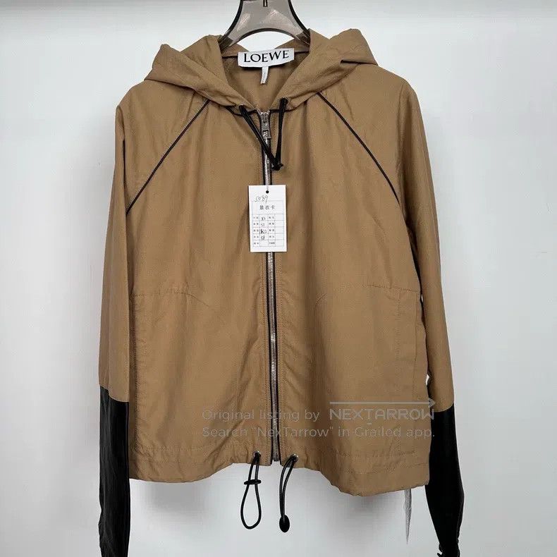 Loewe Loewe Khaki Patch Leather Sleeve Classic Logo Windbreaker Size XS / US 0-2 / IT 36-38 - 1 Thumbnail