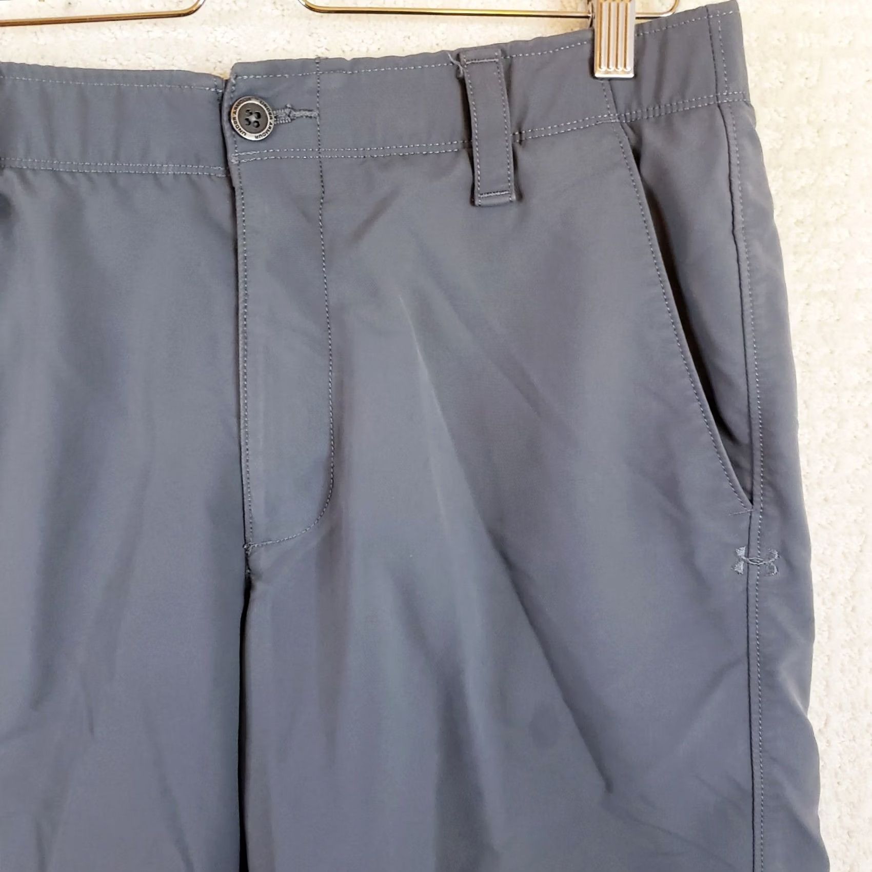 Under Armour Under Armour Shorts Mens 34 Gray Golf Performance Stretch Flat Front Quick Dry Size US 34 / EU 50 - 4 Thumbnail