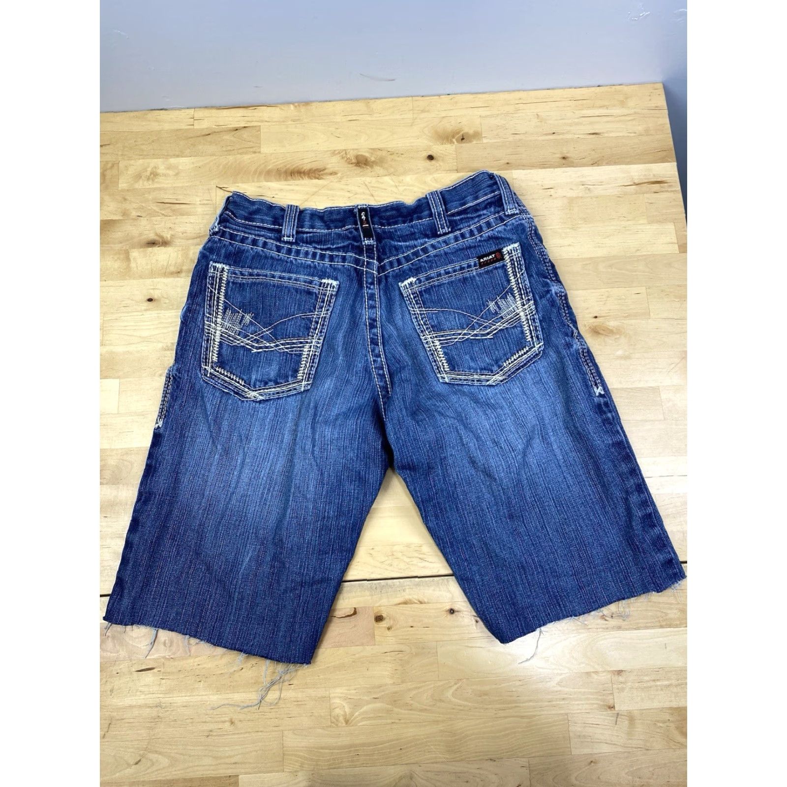 Ariat Ariat Denim Short Shorts Mens 30 Cut Off Relaxed 5-Pocket Flat Front Raw Hem Casual Blue Vintage No M4 9777 Size US 30 / EU 46 - 8 Thumbnail
