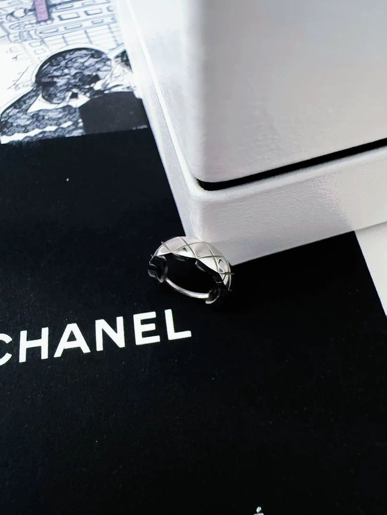 Chanel CHANEL COCO CRUSH Platinum Stud Earring Size ONE SIZE - 6 Thumbnail