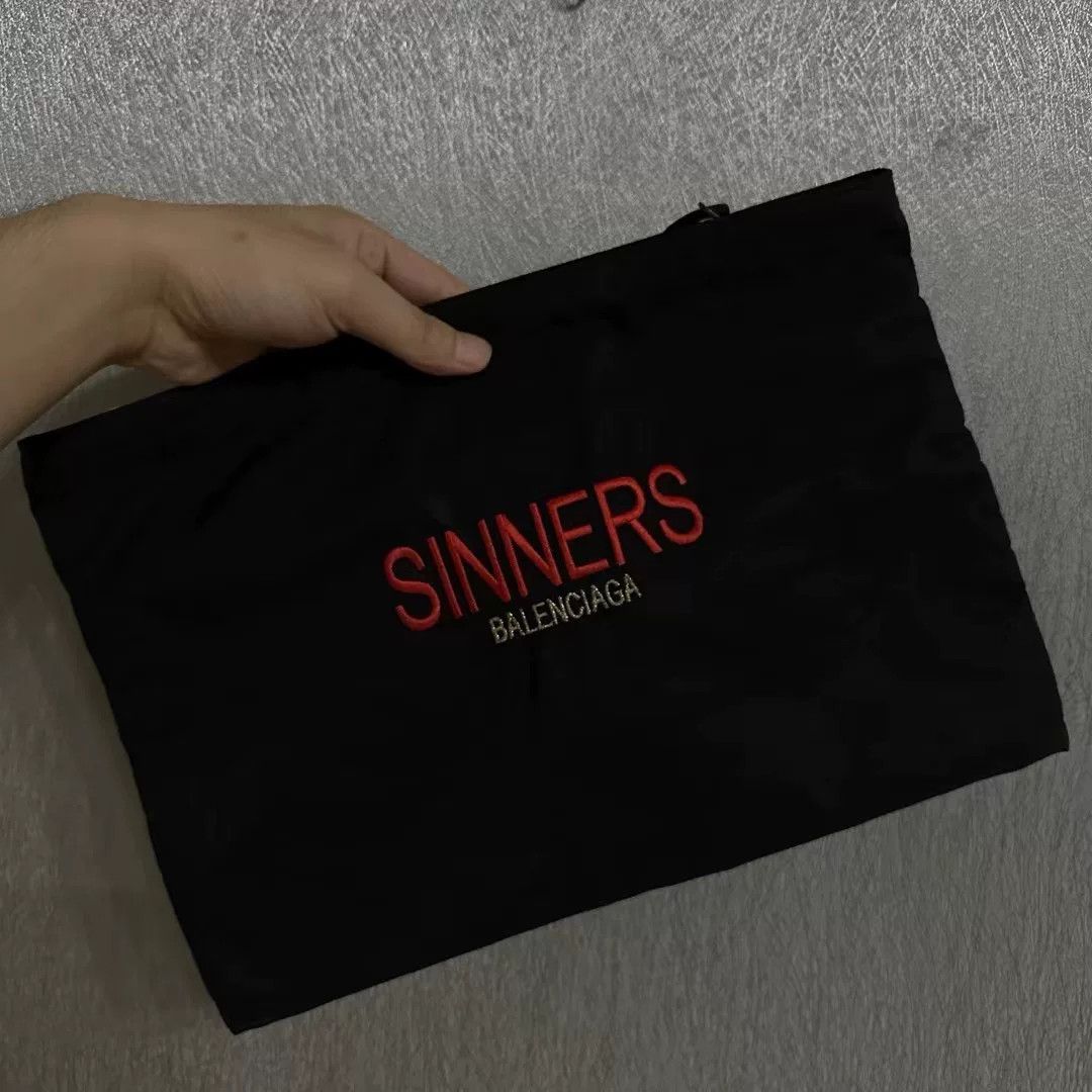 Balenciaga Balenciaga Black Logo Embroidered Handbag Size ONE SIZE - 1 Thumbnail