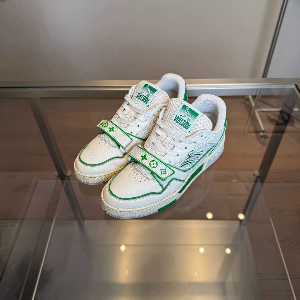 Louis Vuitton Louis Vuitton LV Trainer White Green Size US 9.5 / EU 42-43 - 1 Thumbnail