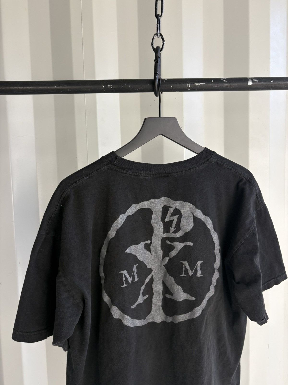 Marilyn Manson Vintage Marilyn Manson Faded Distressed Shirt GRUNGE Band Size US XL / EU 56 / 4 - 4 Thumbnail