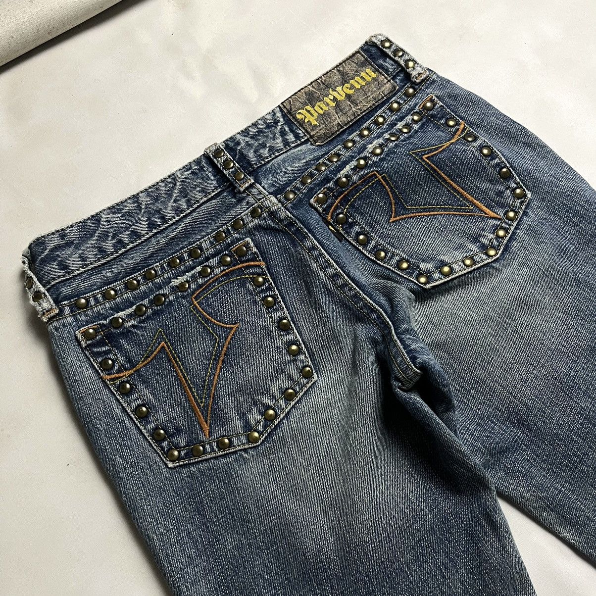 Tornado Mart 🌪️HOT🔥00s Japanese Brand Parvenu Flared studed denim pants Size US 27 - 7 Thumbnail
