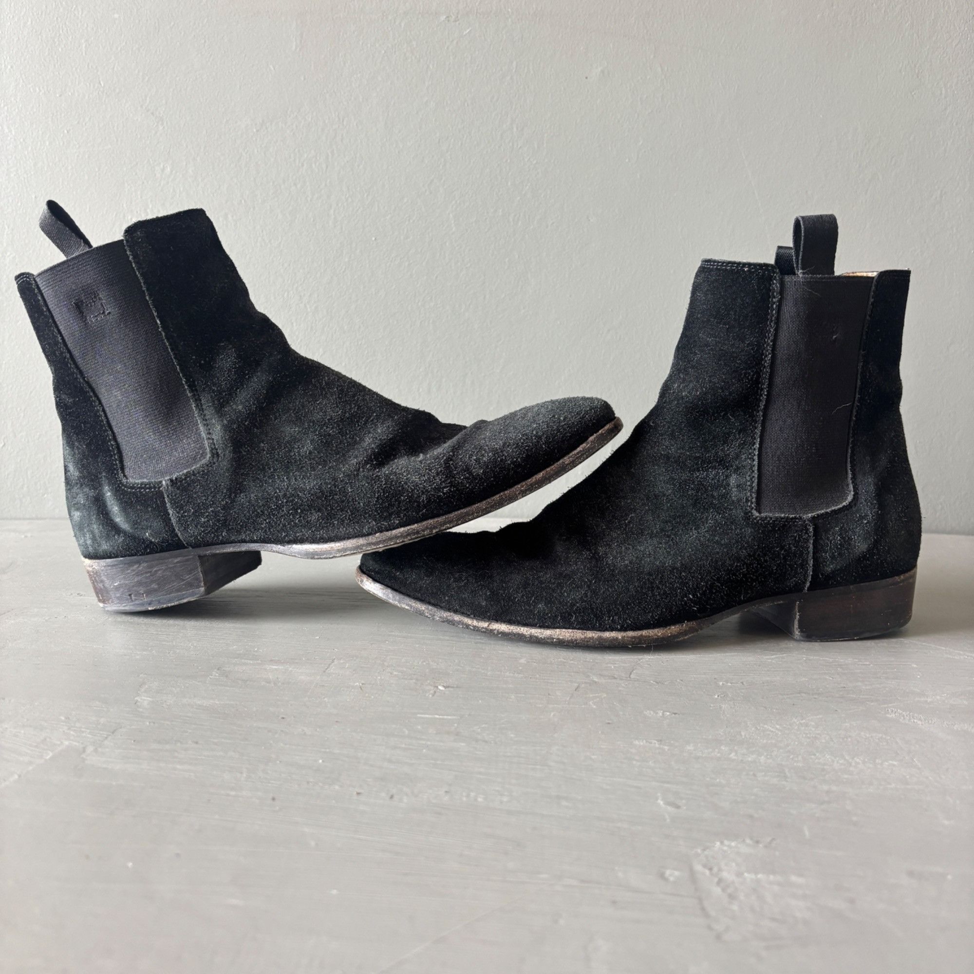 Marc Jacobs Vintage Marc Jacobs Black Suede Chelsea Boots Mens Size 39 M Size US 6 / EU 39 - 1 Thumbnail