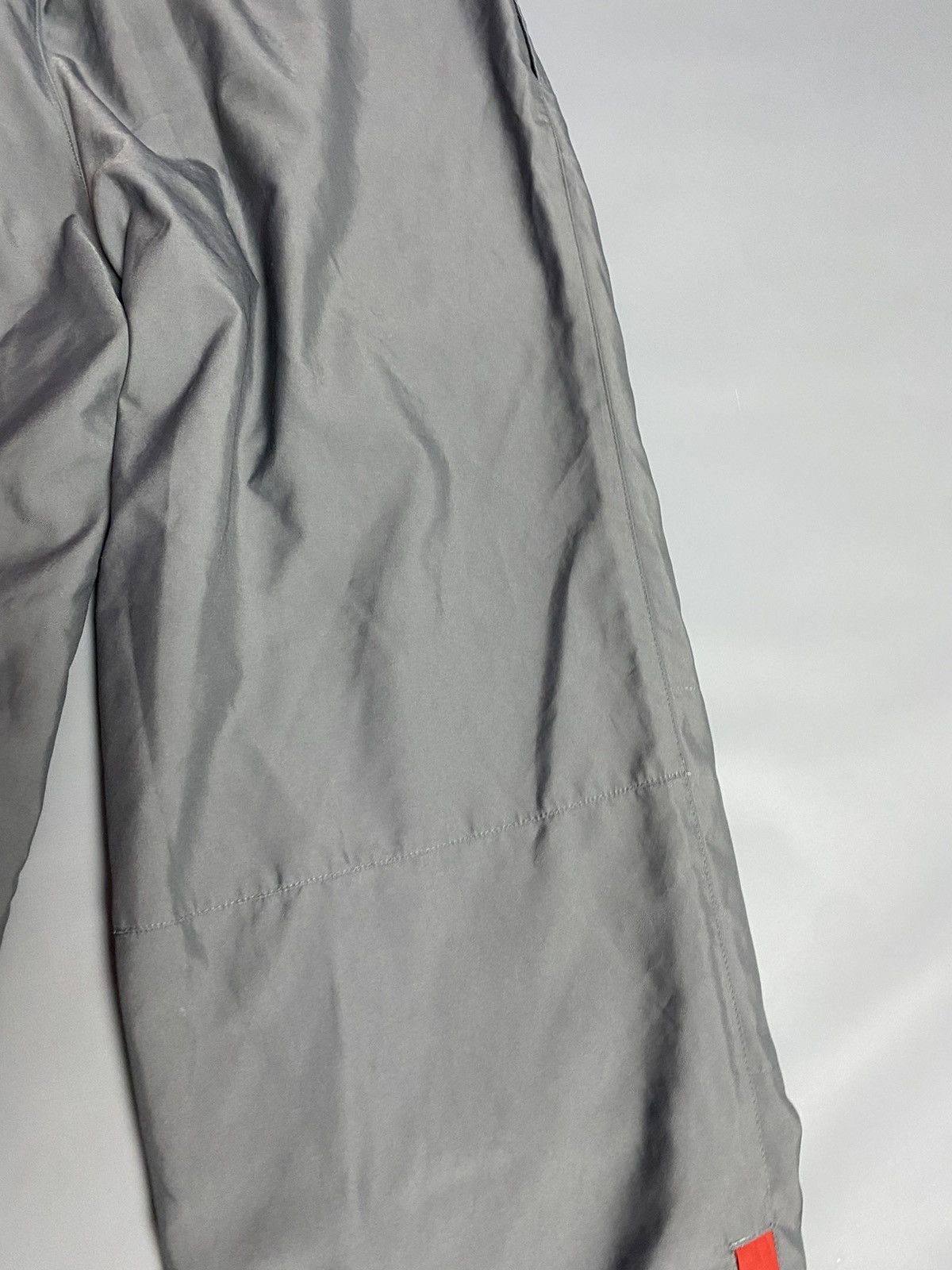 Vintage Vintage Nike MMIV 04 Gray Nylon Polyester Track Pants Size L Size US 36 / EU 52 - 18 Thumbnail