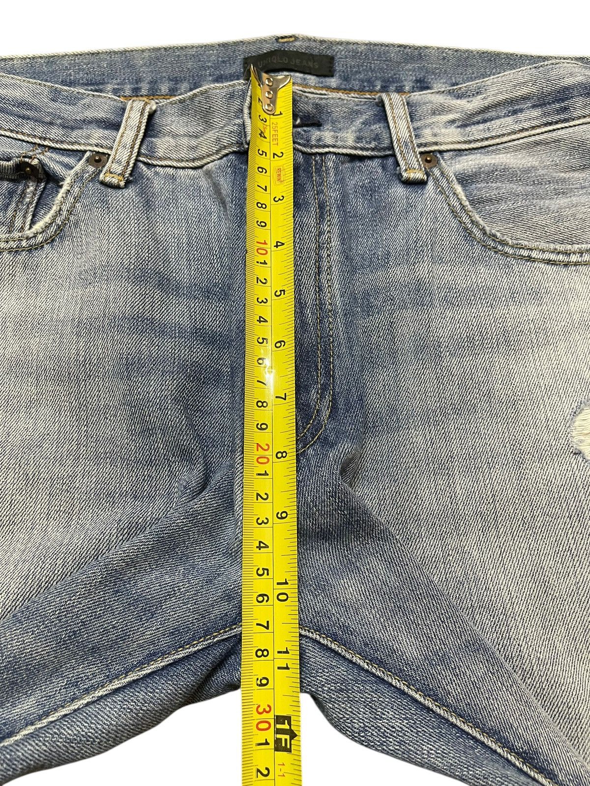 Uniqlo Vintage Japanese Uniqlo Faded Wash Style Distressed Jeans Size US 34 / EU 50 - 15 Thumbnail