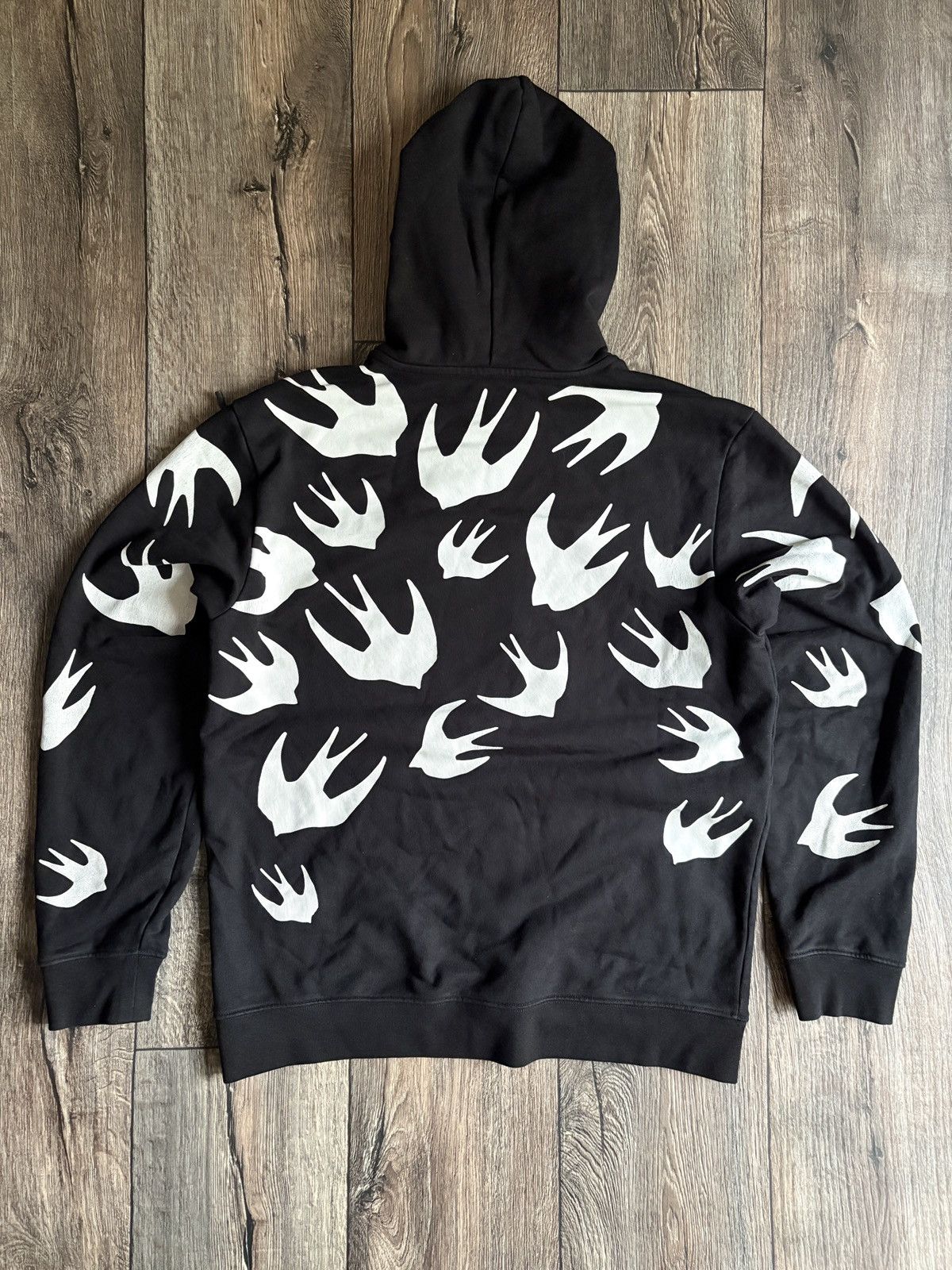 Alexander McQueen Alexander McQueen Swallow Multi Logo Black Designer Hoodie Size US L / EU 52-54 / 3 - 13 Thumbnail