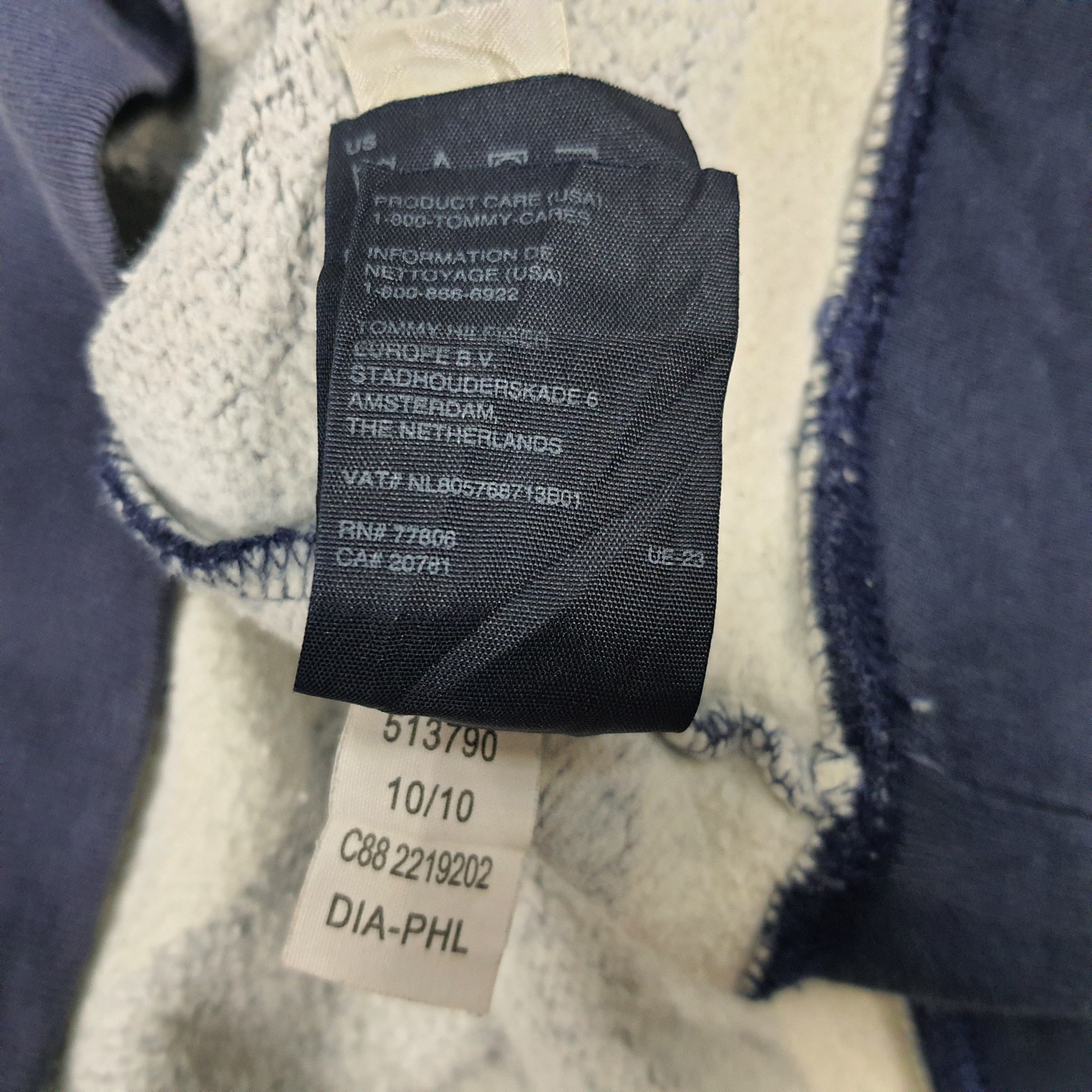 Tommy Hilfiger Vintage Tommy Hilfiger Striped Hoodies Size US XL / EU 56 / 4 - 9 Thumbnail