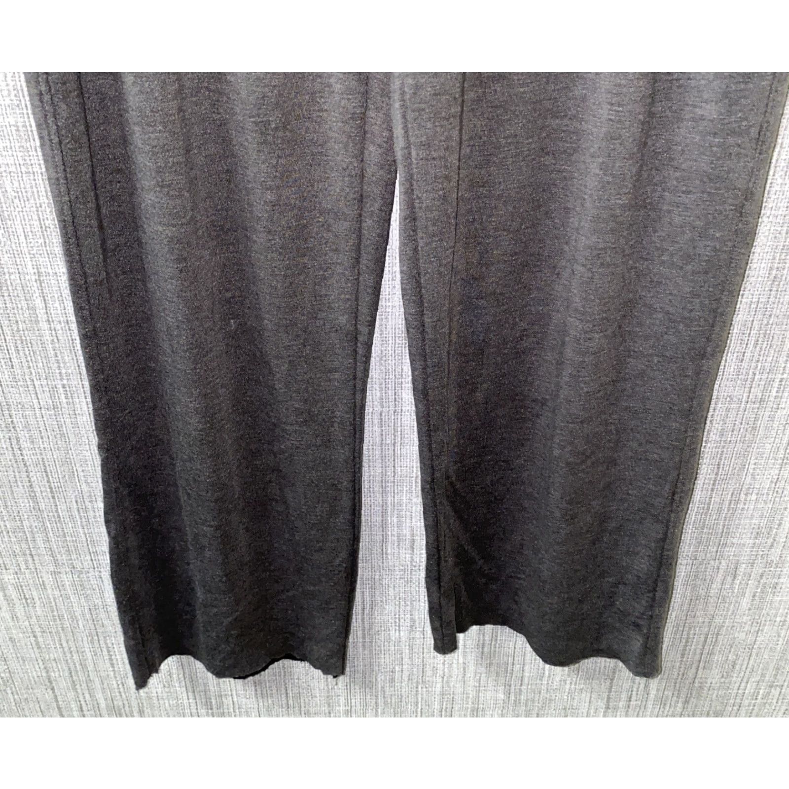 Tommy Bahama Tommy Bahama Athletic Pants Mens L Gray Polyester Blend Drawstring Waist Regular Activewear Pants Size US 33 - 3 Thumbnail
