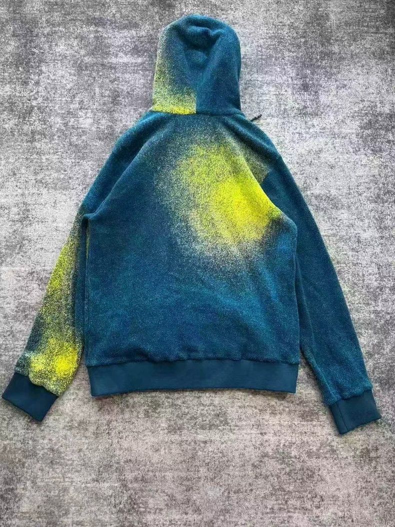 Louis Vuitton Louis Vuitton Blue gradient polar fleece jacket Size US XL / EU 56 / 4 - 2 Thumbnail