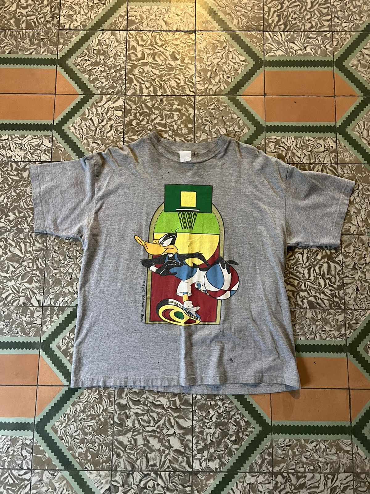 Vintage Vintage 90s Daffy Duck Basketball Size US M / EU 48-50 / 2 - 1 Thumbnail