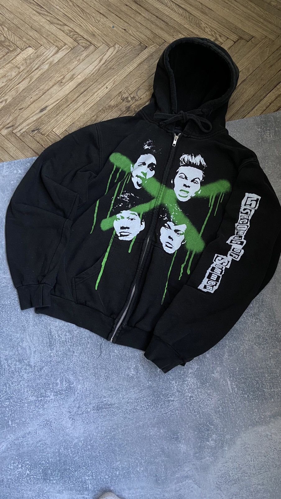 Band Tees 5 Seconds Of Summer World Tour Zip Hoodie Size US M / EU 48-50 / 2 - 1 Thumbnail