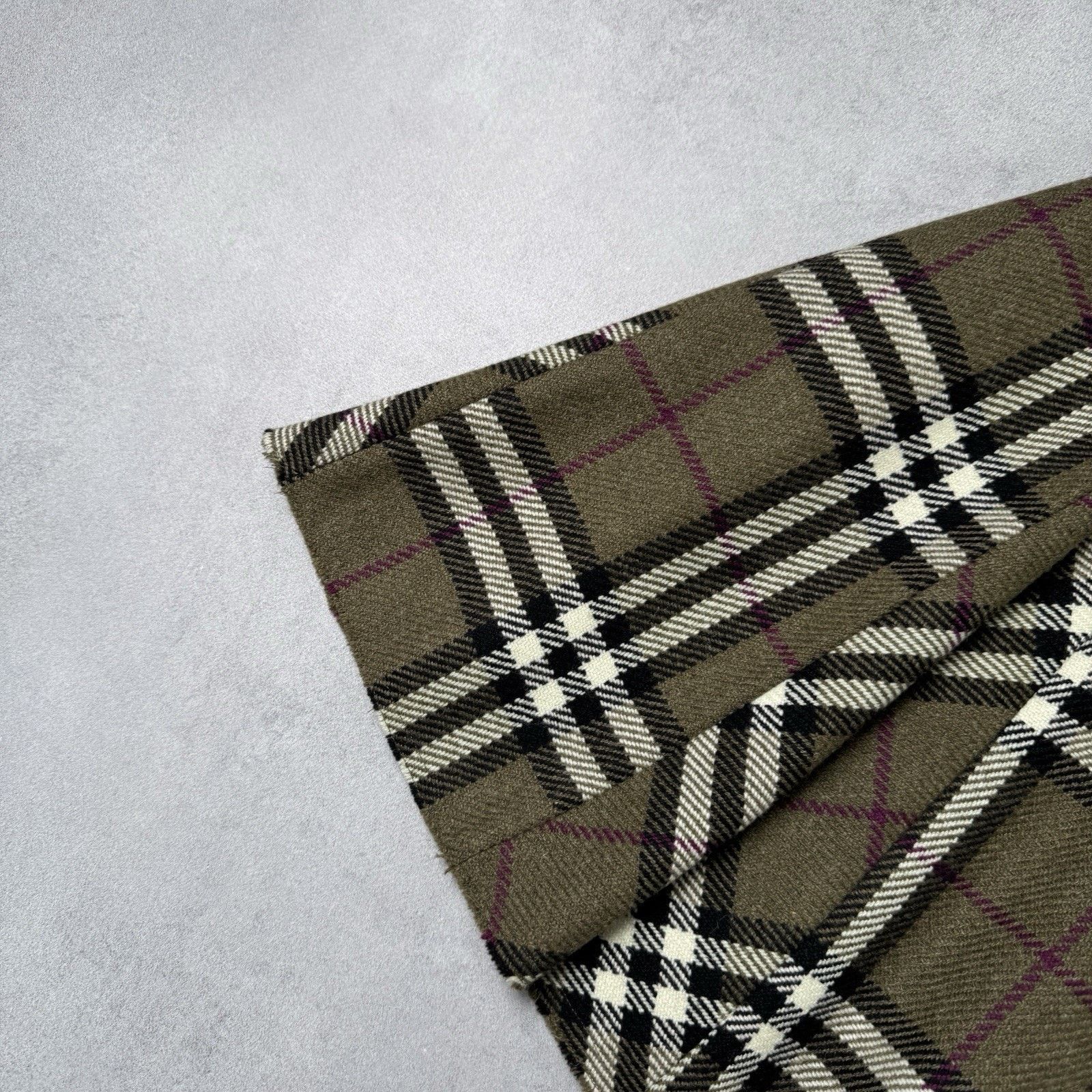Burberry Burberry London Check Women Midi Skirt Size 31" - 15 Thumbnail