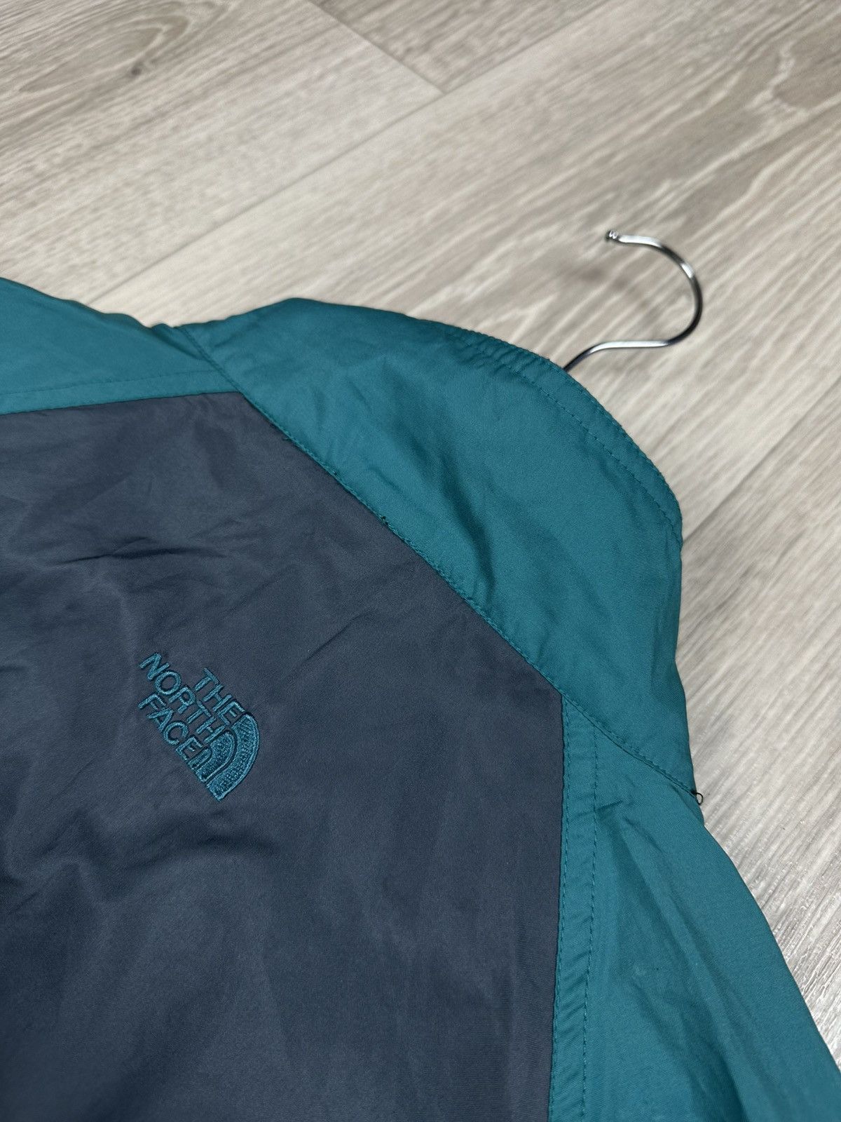 The North Face Vintage The North Face Light Jacket Windbreaker Size L Size US L / EU 52-54 / 3 - 8 Thumbnail