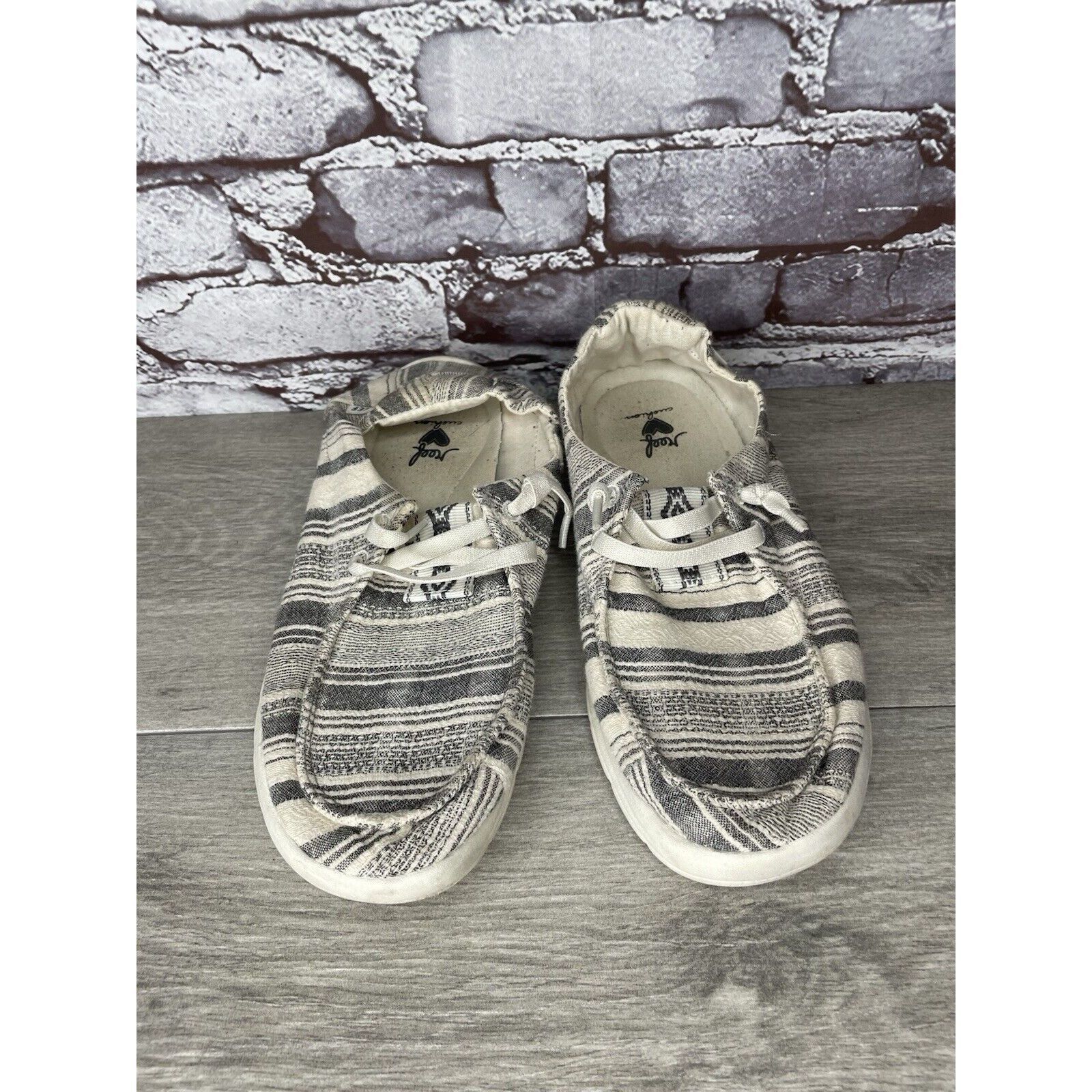 REEF Reef Cushion Coast Mid White Fabric Black Lace Up Sneakers W Size US 8.5 / IT 38.5 - 14 Thumbnail