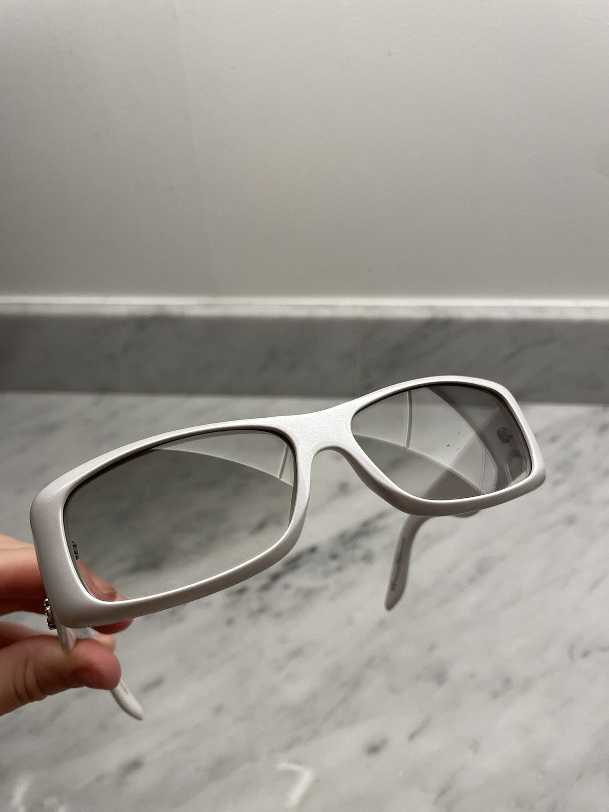 Dior Dior Couture 2 🔥 white sunglasses with logo Size ONE SIZE - 11 Thumbnail