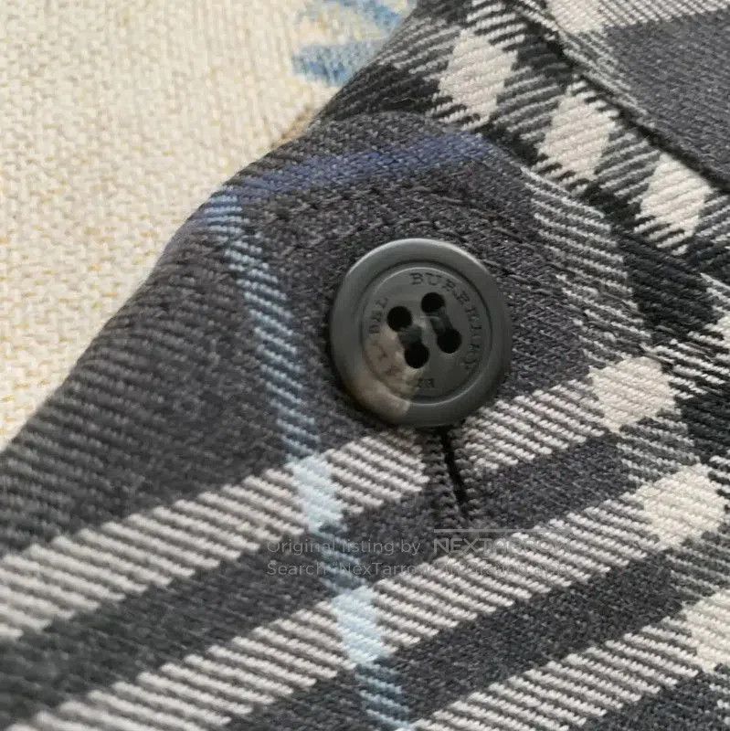 Burberry Burberry Gray Wool Women's Skirt. Size 23" - 2 Thumbnail