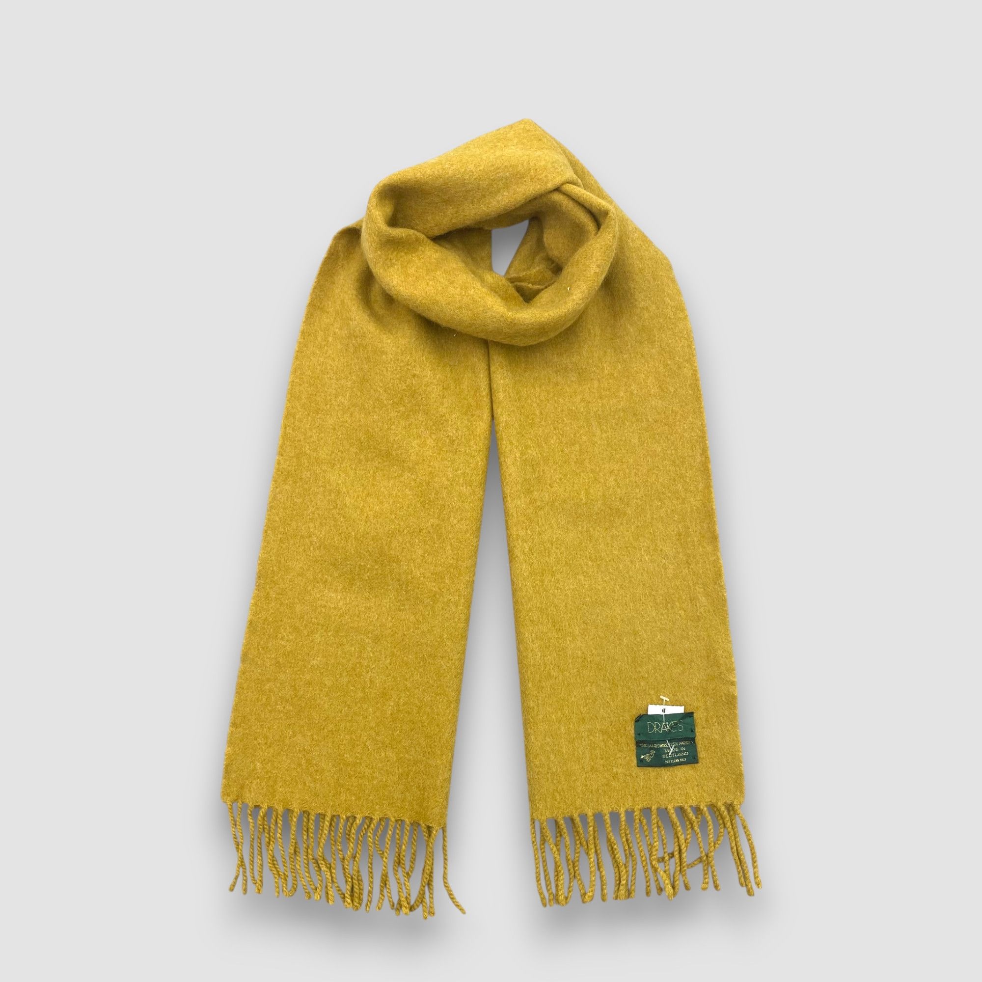 Drake's Aimé Leon Dore ストール　イタリア製 Aimé Leon Dore x Drake's Winter 2023 Collection | Hypebeast