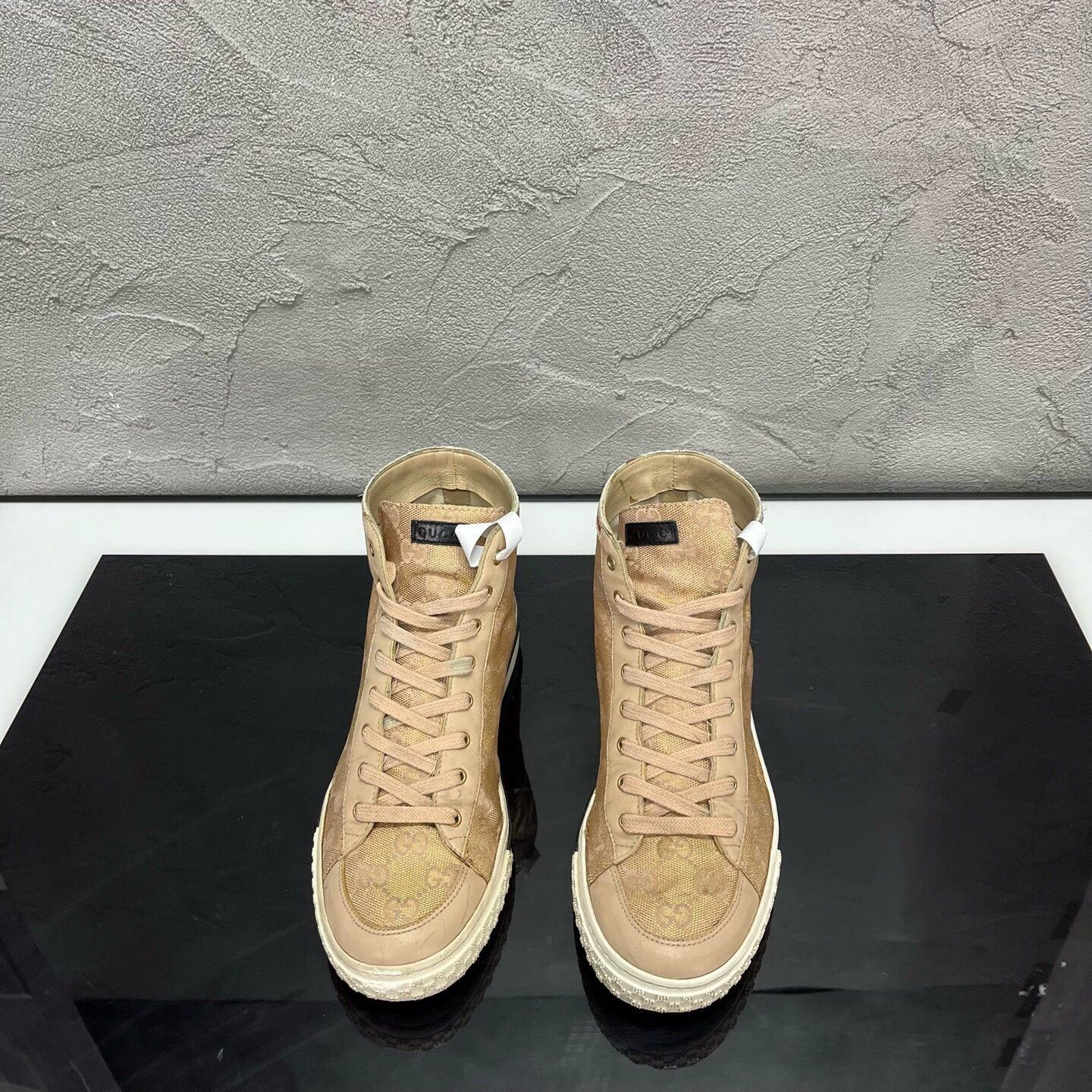 Gucci GUCCI Monogram High-Top Sneakers - Size 38 - 98% New Size US 7 / IT 37 - 2 Thumbnail