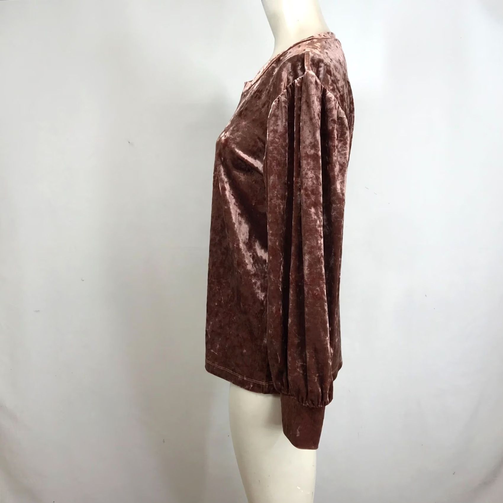 Vintage ModCloth Shirt Top Womens L Mauve Long Sleeve Round Neck Velour Brown Size L / US 10 / IT 46 - 6 Thumbnail