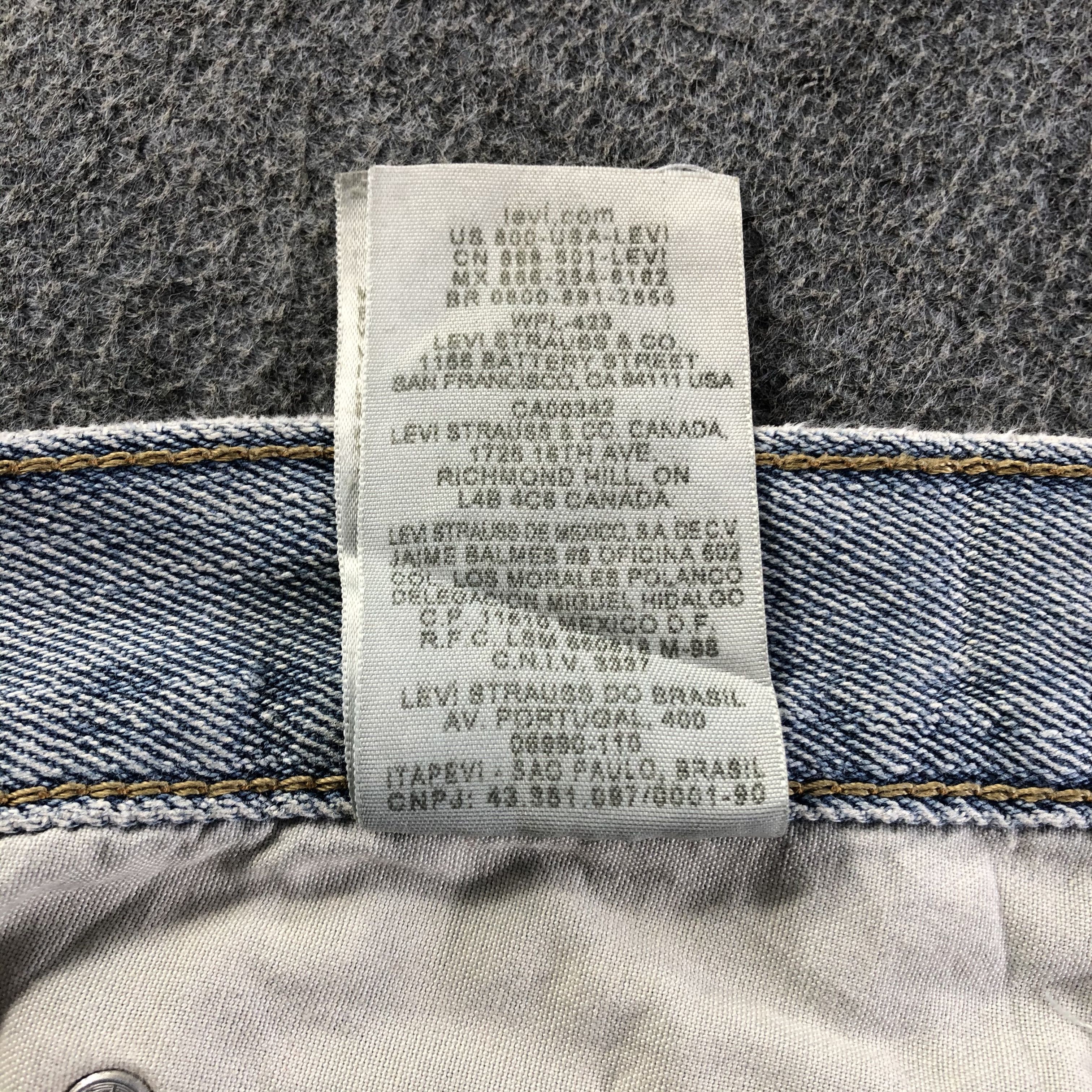 Levi's Vintage Light Wash Levis 550 Jeans-J4372 Size US 39 - 15 Thumbnail