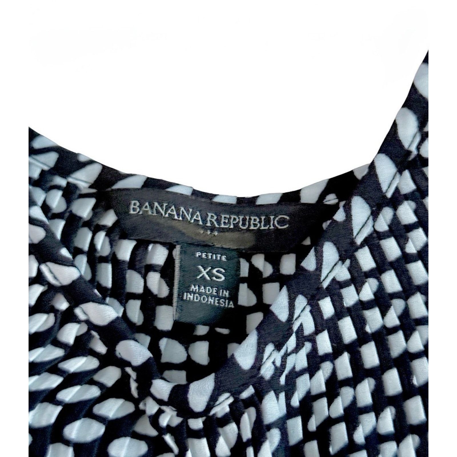 Banana Republic Banana Republic NWOT Tank Sleeveless Top Black Print XS Size XS / US 0-2 / IT 36-38 - 2 Thumbnail