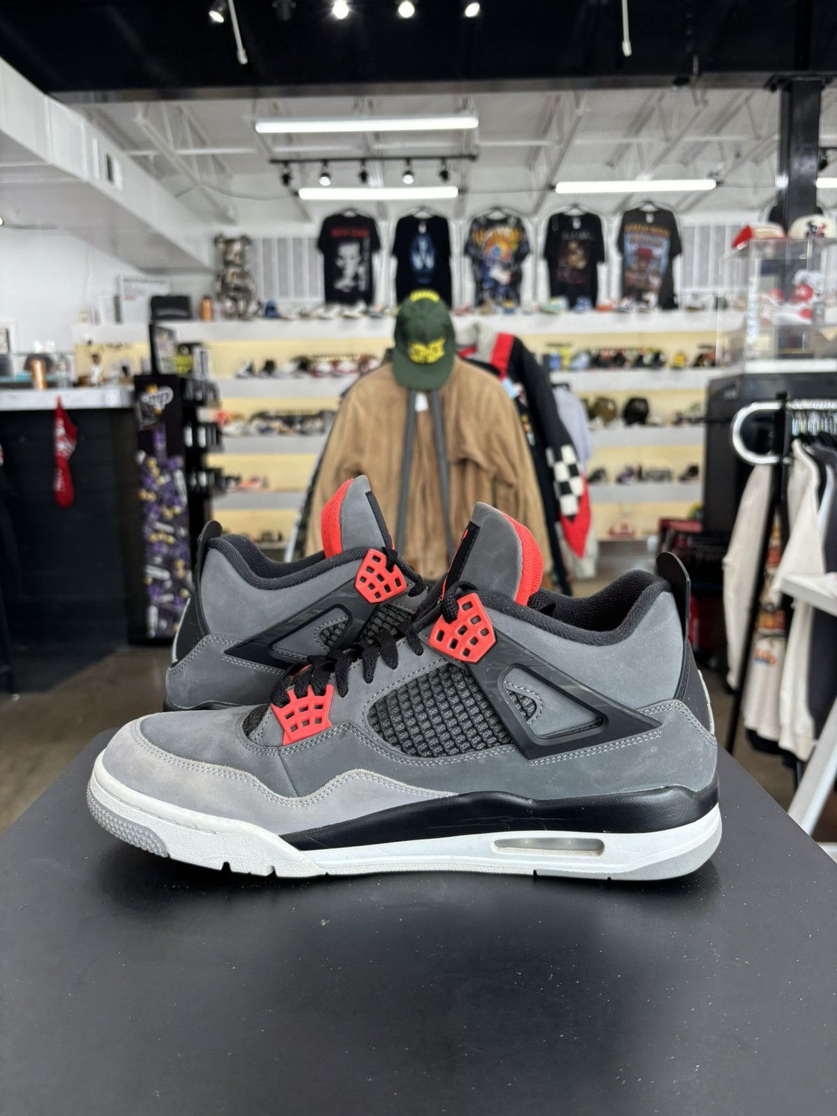 Jordan Brand Jordan 4 Retro Infrared Sz. 10 Size US 10 / EU 43 - 5 Thumbnail