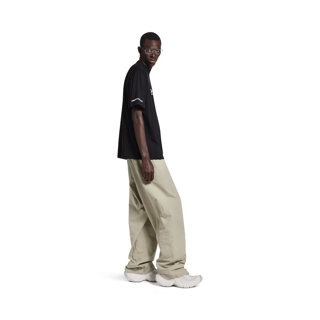 Balenciaga × Under Armour oc11z0425 Under Armour® Unisex T-Shirt Medium Fit in Black Size M / US 6-8 / IT 42-44 - 3 Thumbnail