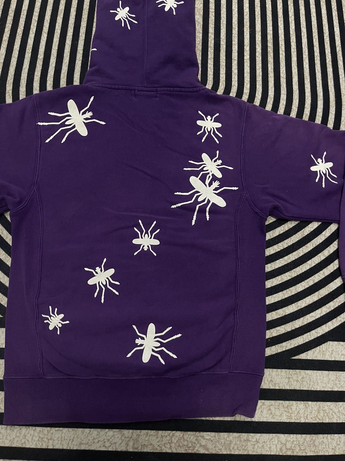 Futura 2000s FUTURALABORATORIES “ALL WOMEN ARE CREATED EQUAL”HOODIE Size S / US 4 / IT 40 - 14 Thumbnail