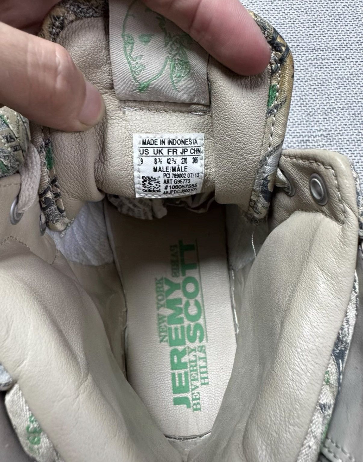 Adidas Adidas Jeremy Scott JS Wings 2.0 Dollar Print K37 Size US 8.5 / EU 41-42 - 4 Thumbnail