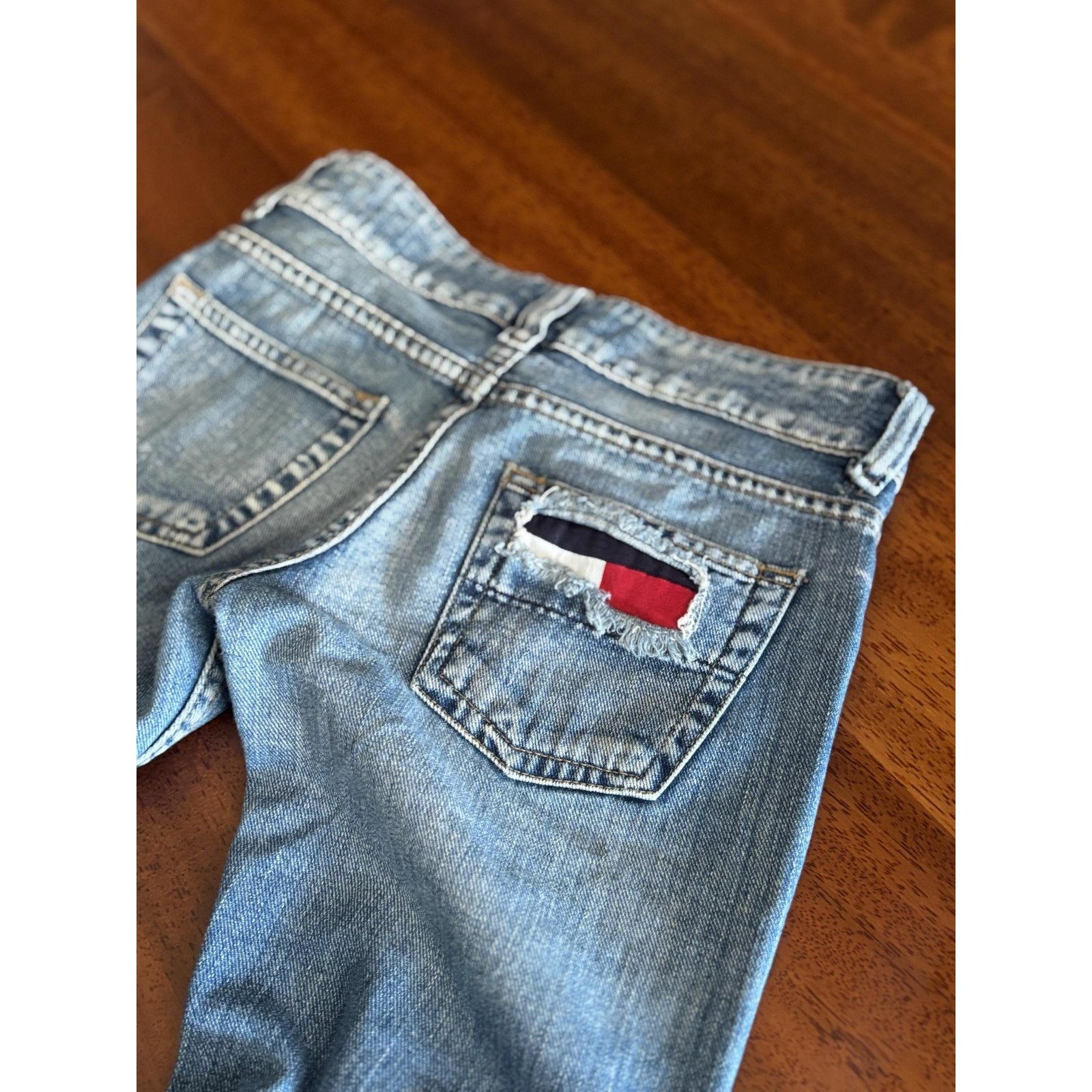 Tommy Hilfiger Tommy Hilfiger Jeans W26 L34 2000s Distressed Y2K Denim Size US 26 / EU 42 - 1 Thumbnail