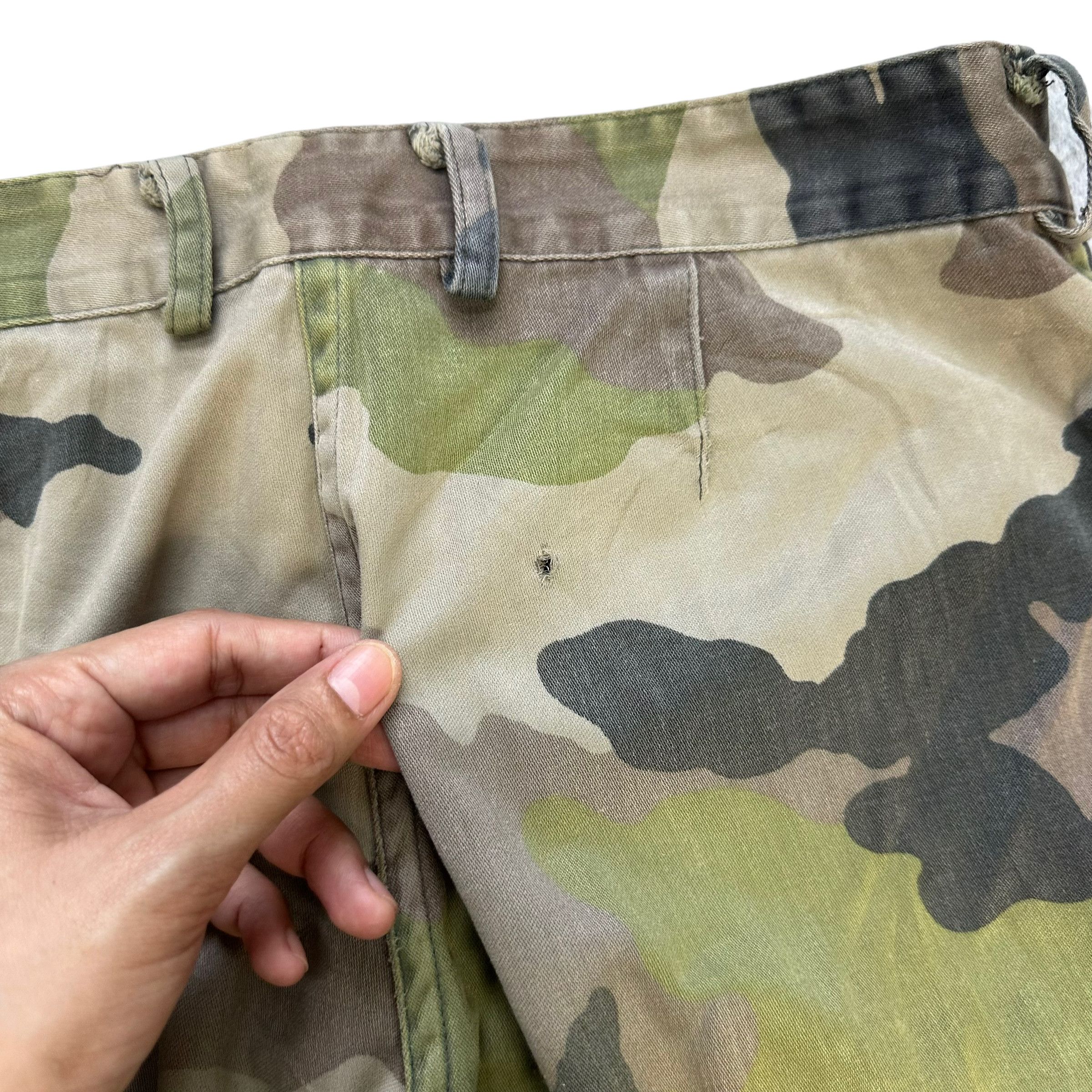 Vintage INDUYCO SA MADRID 1996 CAMO PANT JUMPER #8160-206 Size US 30 / EU 46 - 8 Thumbnail
