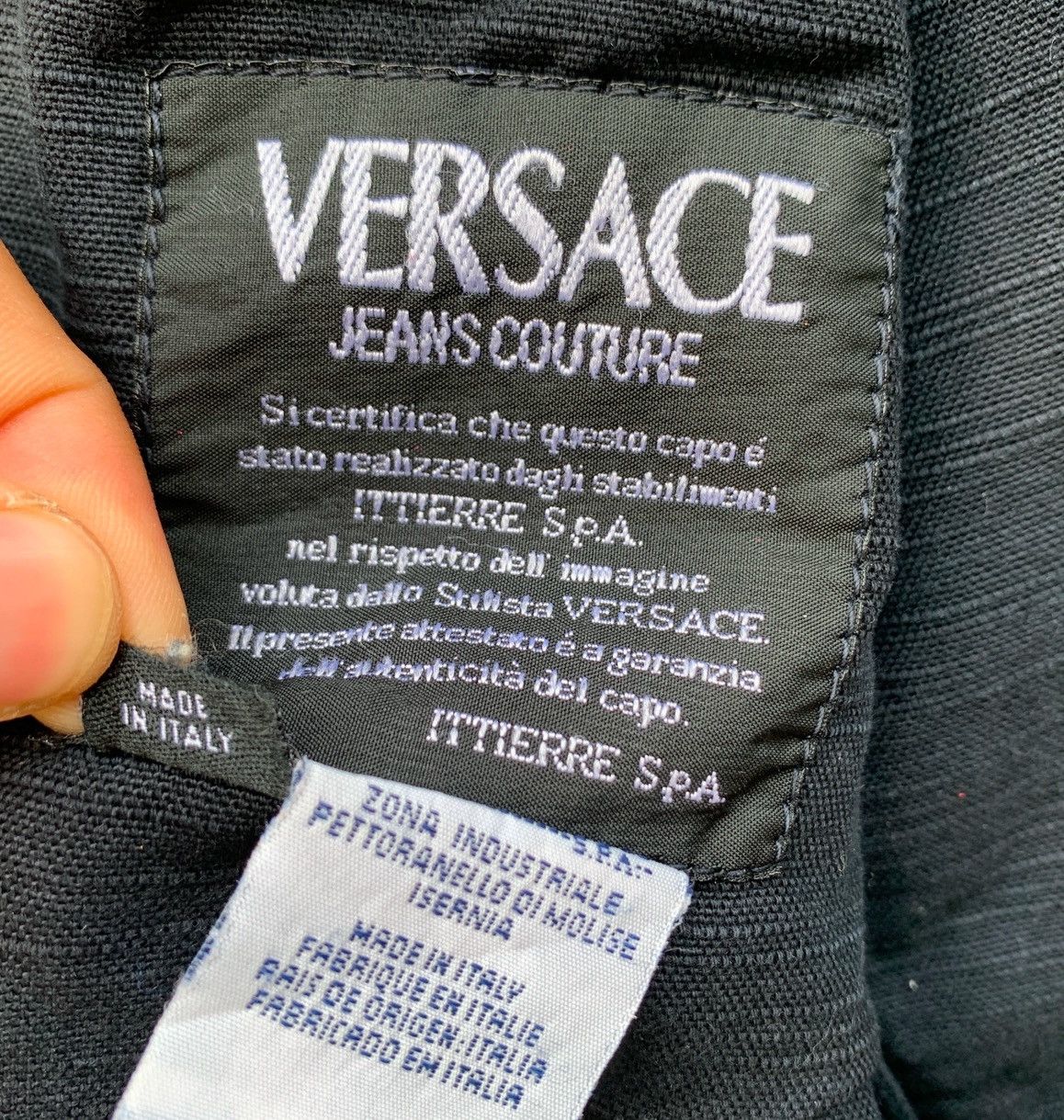 Versace Jeans Couture VINTAGE FADED VERSACE JEAN COUTURE TRUCKER DENIM JACKET Size US S / EU 44-46 / 1 - 14 Thumbnail