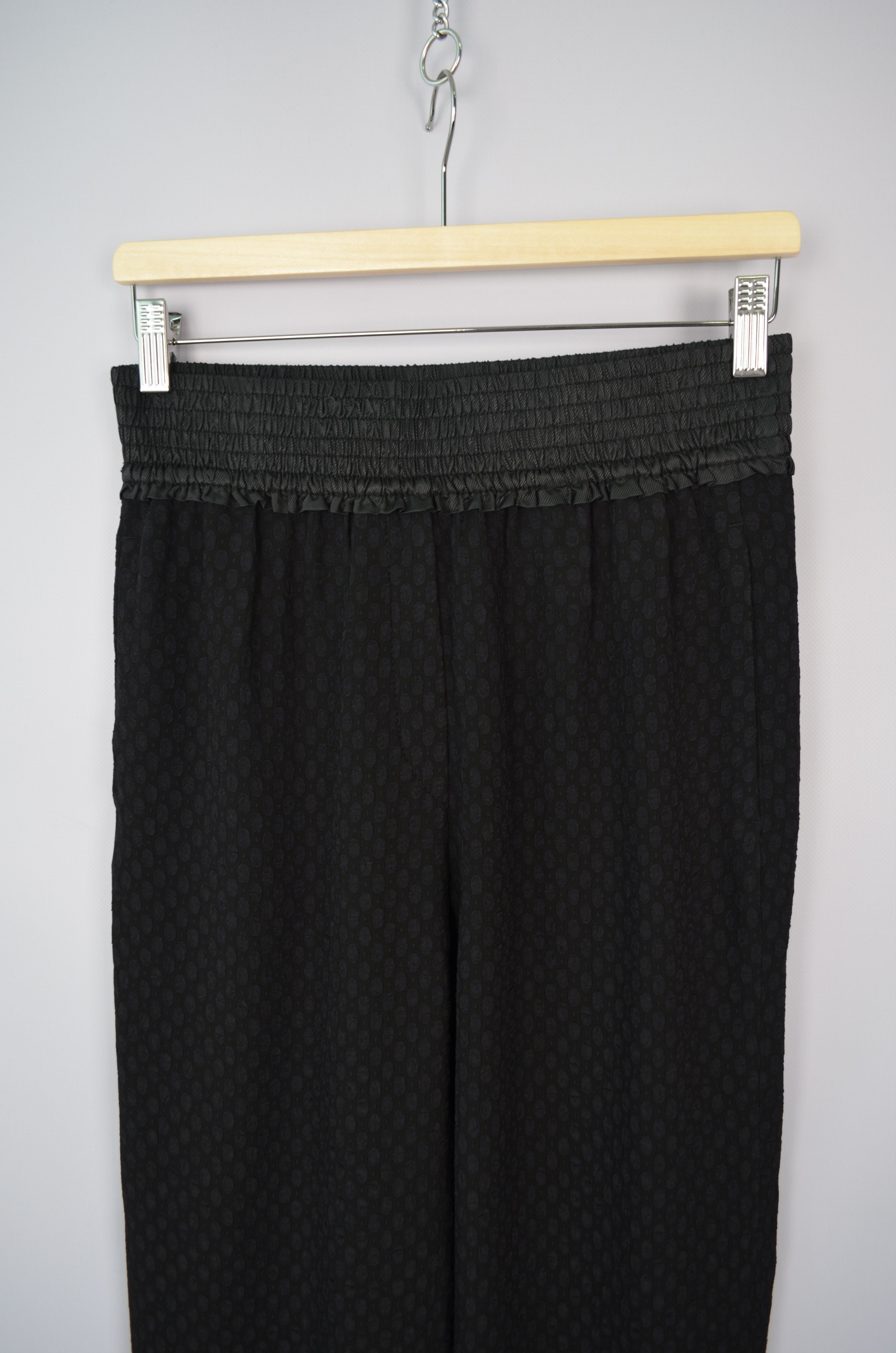 Sandro Sandro Black Textured Print Viscose Acetate Pants Size 3 Size 30" / US 8 / IT 44 - 3 Thumbnail