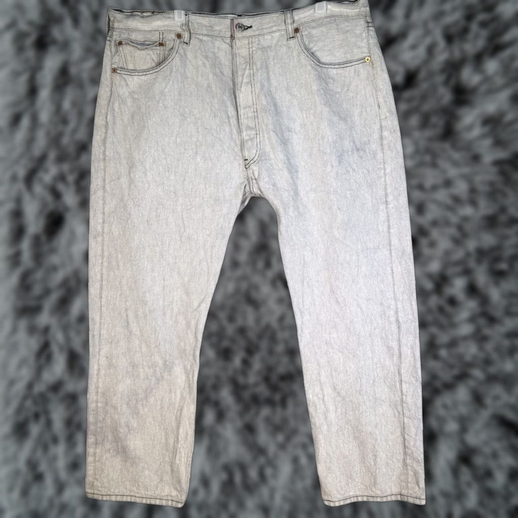 Levi's VINTAGE Levi's 501 Jeans Mens 42x32 Gray Straight Jeans Button Fly Denim Classic Style Fits Classic 5-Pocket Logo Mens Size US 42 / EU 58 - 1 Thumbnail
