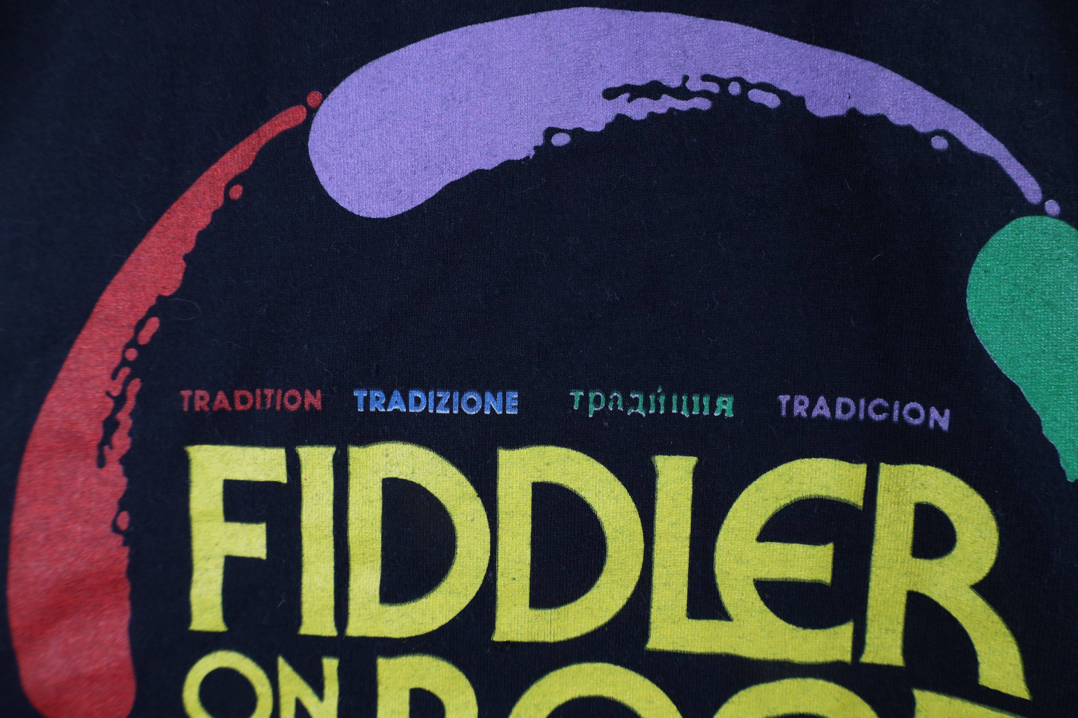 Vintage Vintage 80s Spell Out Fiddler On the Roof Play T-Shirt USA Size US L / EU 52-54 / 3 - 5 Thumbnail
