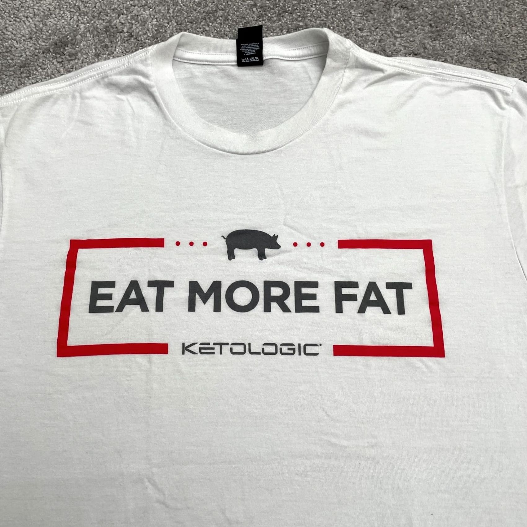 Vintage District District Made Graphic Soft T-Shirt Mens M White Crew Neck Cotton Casual Tee Size US M / EU 48-50 / 2 - 3 Thumbnail