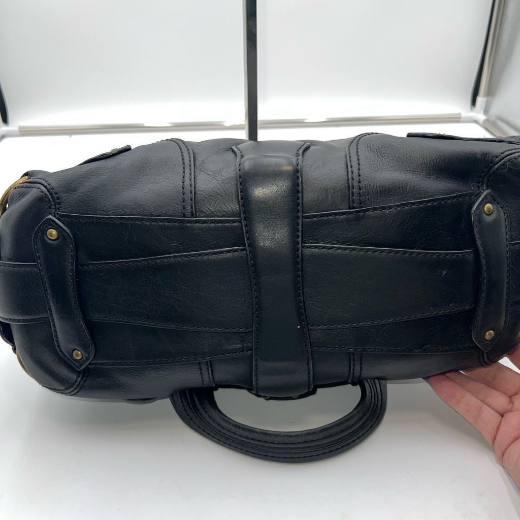 Michael Kors MICHAEL KORS Black Soft Genuine Pebble Leather Handbag with Dust Bag Size ONE SIZE - 6 Thumbnail